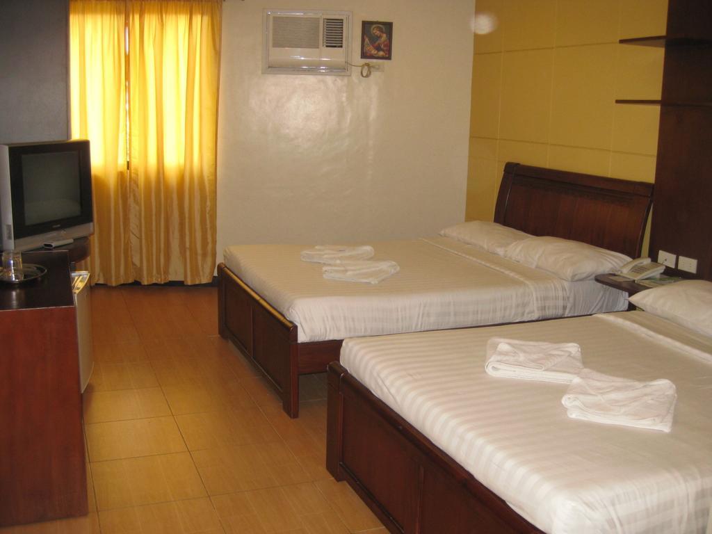 Hotel One Lourdes Dormitel Iloilo City Pokoj fotografie